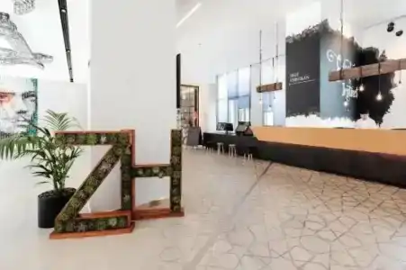 Hampton by Hilton Dubai Al Seef - 29