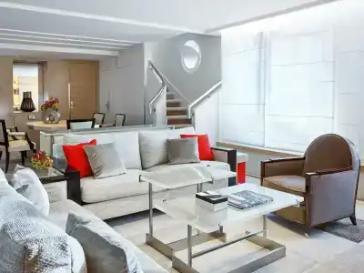 Hôtel Plaza Athénée - Dorchester Collection - 19