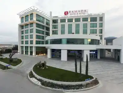 Ramada & Suites by Wyndham Izmir Kemalpasa - 18