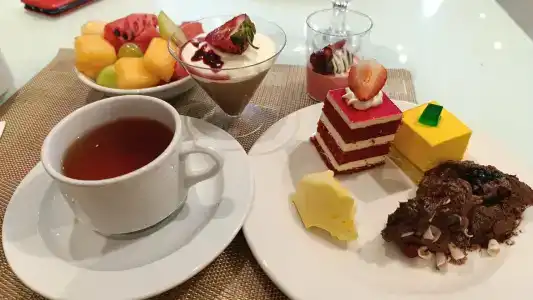 Ramada & Suites by Wyndham Ajman - 56