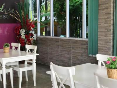 Paradise Resort - 17