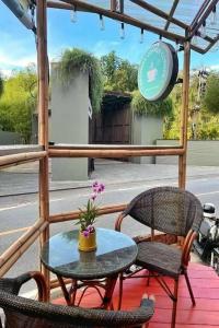 Naithon Beach Mansion - 30