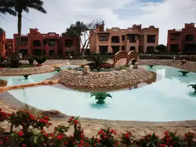Charmillion Gardens Aquapark - 90