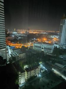 Golden Tulip Sovereign Bangkok - 38