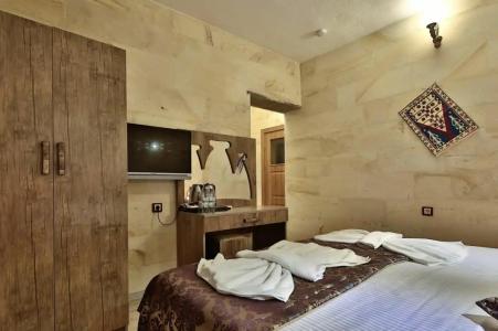 Yusuf Bey House - 84