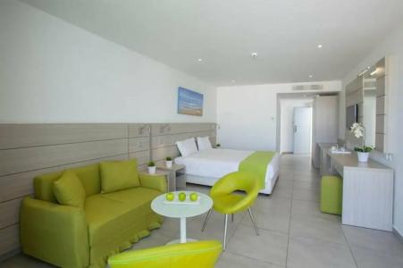 Limanaki Beach & Suites - 99