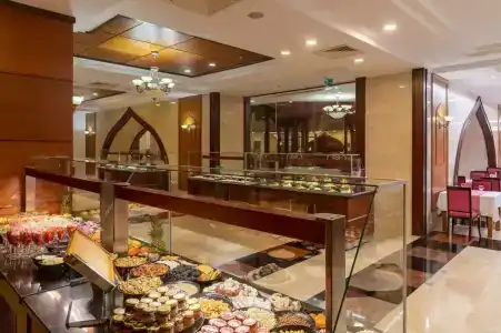 Crowne Plaza Antalya, an IHG - 9