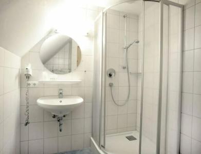 Blaue Gams ***S - 69