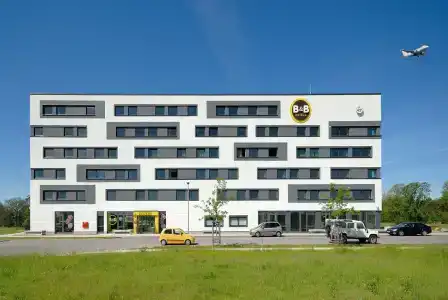 B&B Berlin-Airport - 1