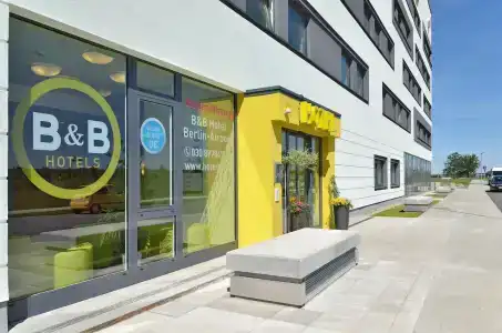 B&B Berlin-Airport - 2