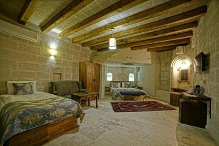 Risus Cave Suites - 42