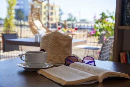 Demyra Boutique - 10