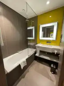 Novotel Bur Dubai - 12