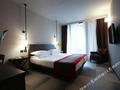 iHs Milano Ambasciatori - 96