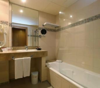 Guitart Central Park Aqua Resort - 49