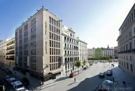 Opera - 10