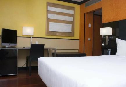 Palacio de Santa Paula, Autograph Collection - 78