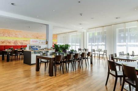 ibis Styles Hamburg Alster City - 4