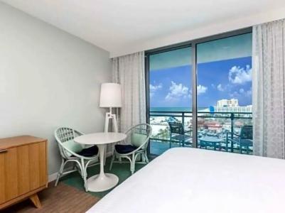 Wyndham Grand Clearwater Beach - 90