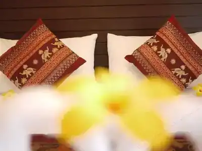 Naithon Beach Mansion - 12