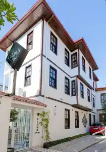 KIANA KALEİÇİ - 43