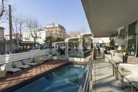 Best Western Maison B - 70