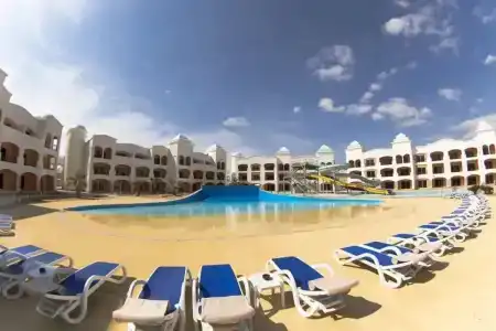 Naama Bay & Resort