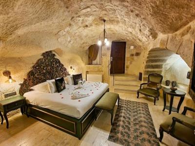 Elysion Cave Suites - 24