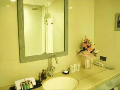 Royal Suite Bangkok - 71