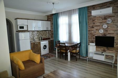 Cleopatra King Apart - 48