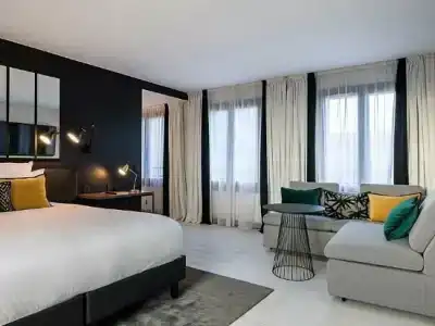 Laz' Spa Urbain Paris - 1