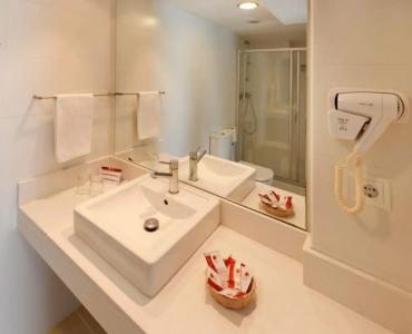 Guitart Central Park Aqua Resort - 23