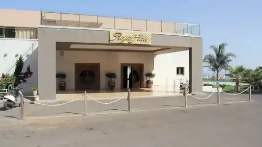 Royal Heights Resort Villas & Spa - 6