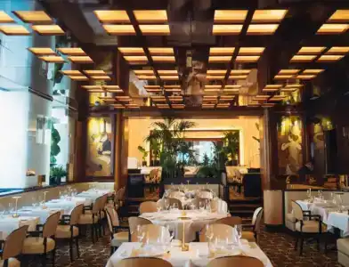 Hôtel Plaza Athénée - Dorchester Collection - 30