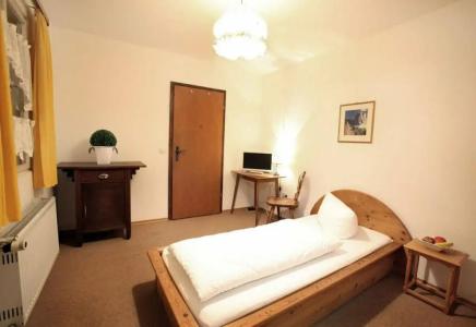 Blaue Gams ***S - 74