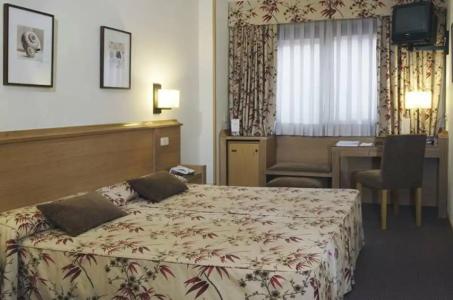 Rafaelhoteles Piramides - 78