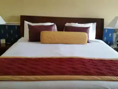 The Glidden House - 77