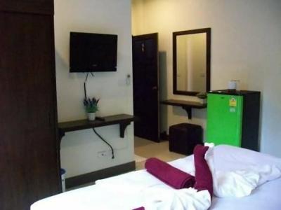 Baan Yuyen Karon Guesthouse - 53