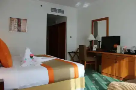 Golden Tulip Deira - 12