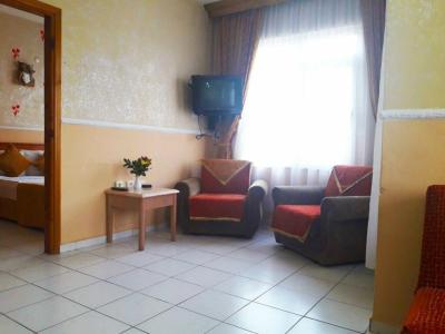 Best Life Apart - 65