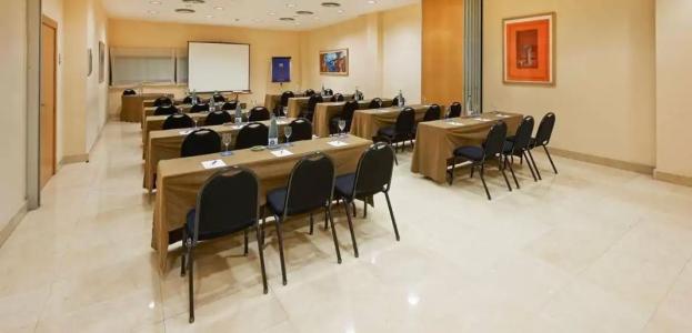 Catalonia La Maquinista - 55