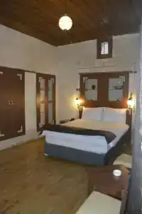 Zeynep Hanim Konagi - 33