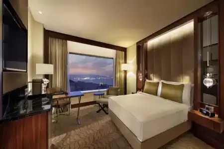 Conrad Istanbul Bosphorus - 6