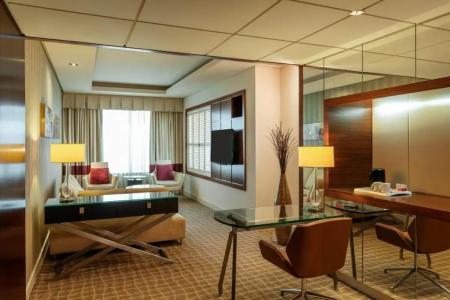 Four Points by Sheraton Downtown Dubai - 56