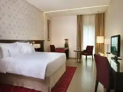 Grand Cosmopolitan - 24