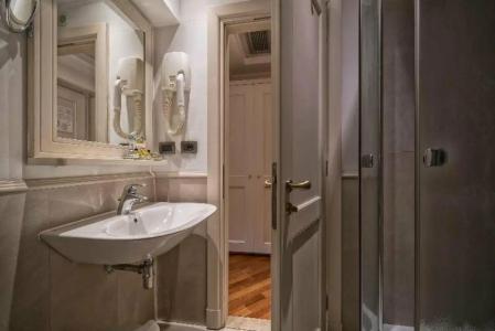 B&B Firenze Laurus Al Duomo - 70