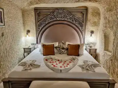 Elysion Cave Suites