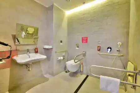 Park Inn By Radisson Istanbul Ataturk Airport - 56