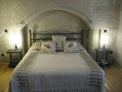 Traveller's Cave - 73