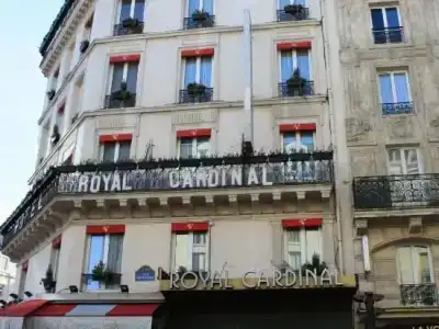 Paris Art Quartier Latin by Malone - 6